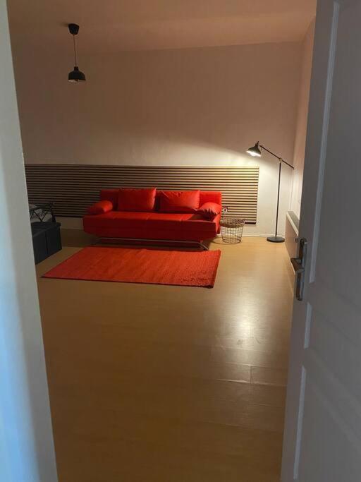 B12 - Bohdanecska 12 Apartman Pardubice Kültér fotó